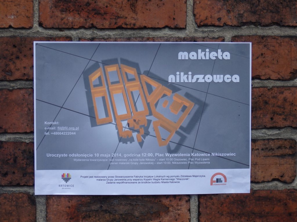 Plakat informacyjny "Makieta Nikiszowca" informujący o odsłonięciu makiety 10 maja 2014 roku.